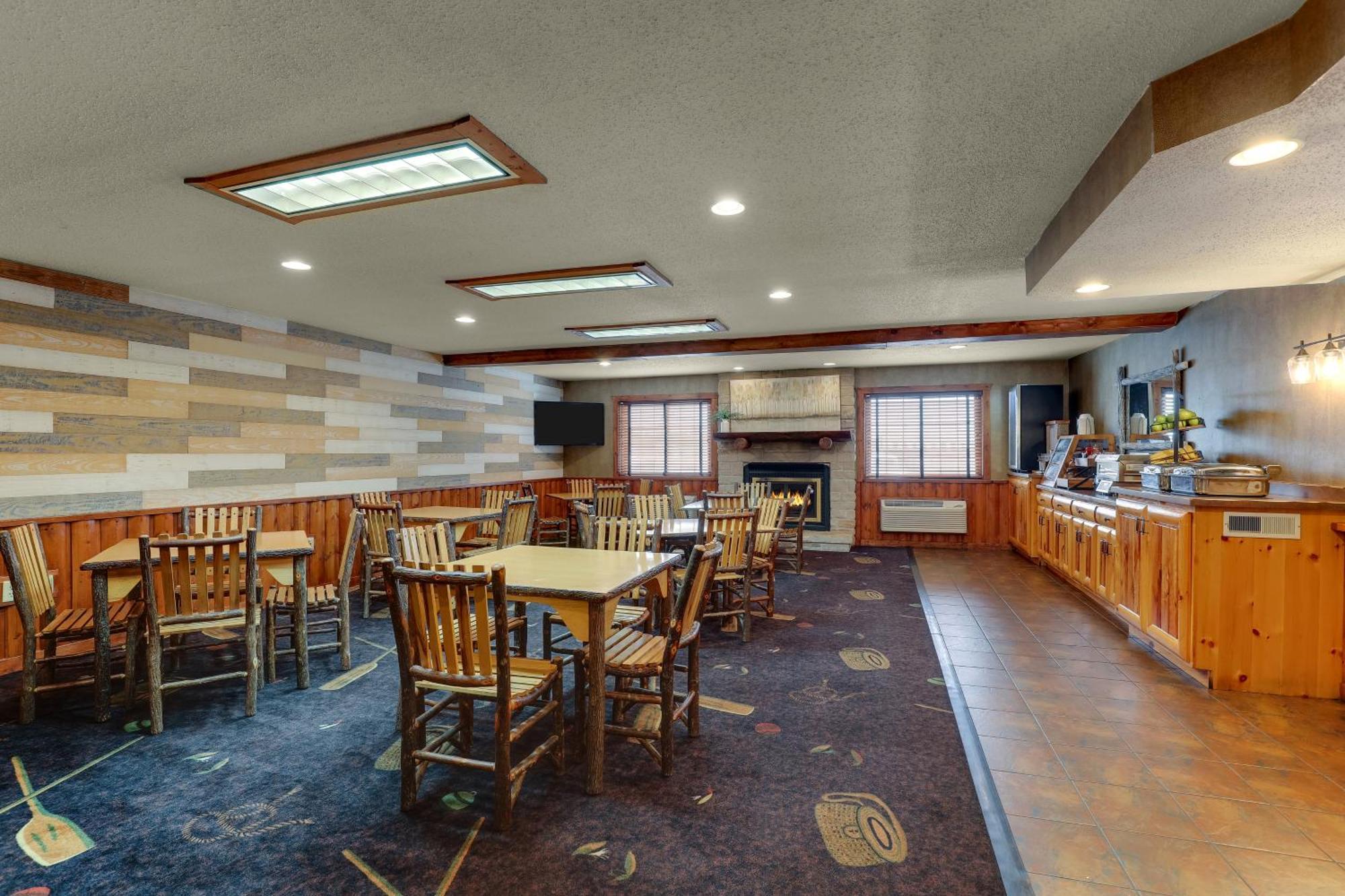 Stoney Creek Inn Куинси Экстерьер фото